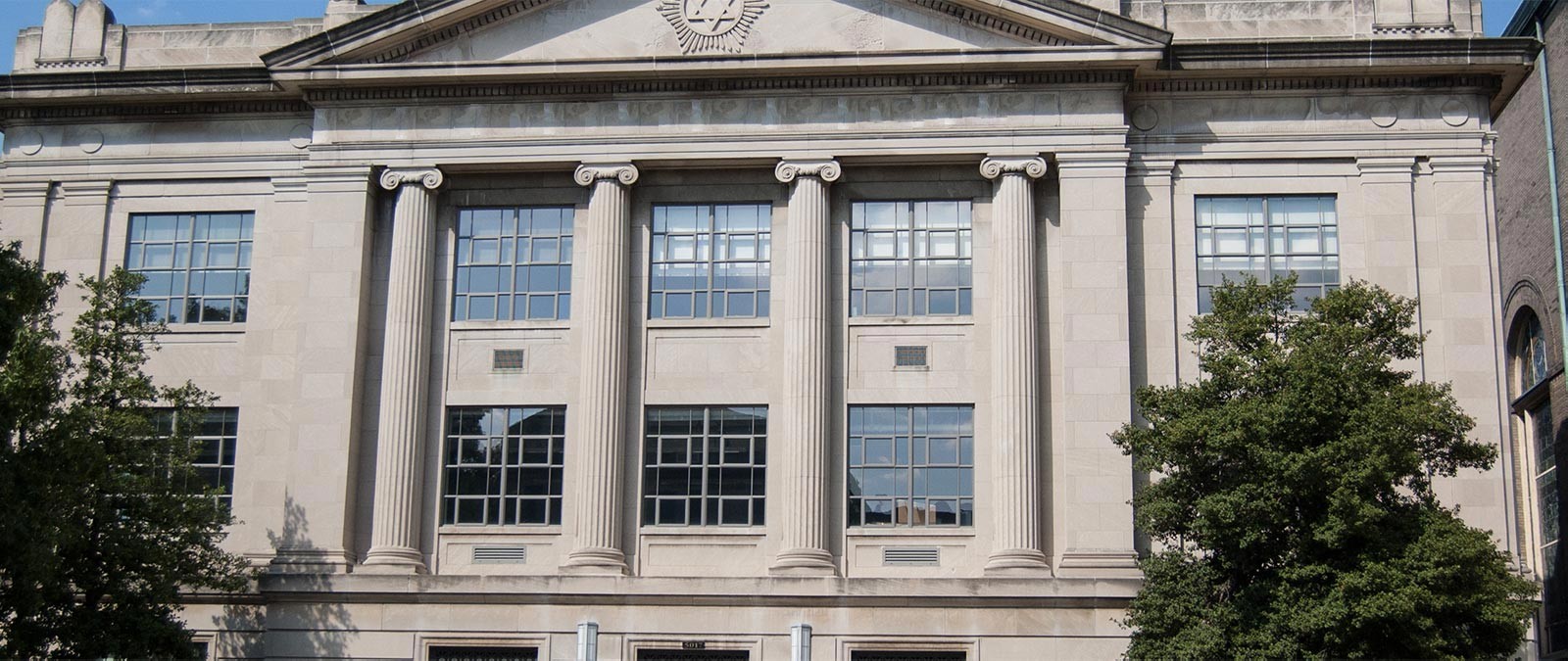 Facade of building at 5017 Washington Pl